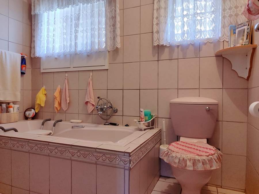 3 Bedroom Property for Sale in Stilfontein Ext 3 North West